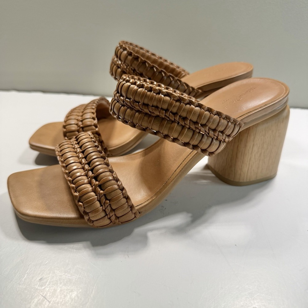 Universal Thread Women's 7.5 Brown Slip On Block Heel Sandal Woven